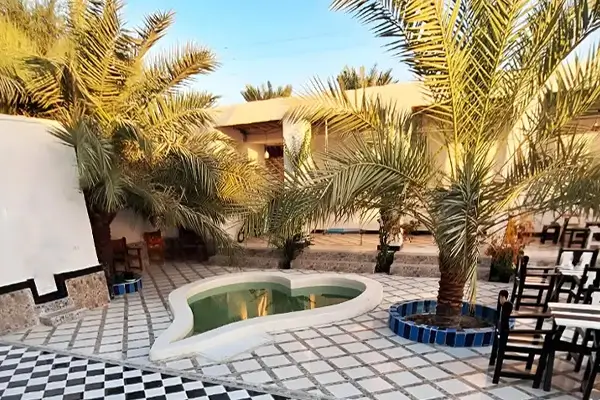 اقامتگاه بومگردی دخله