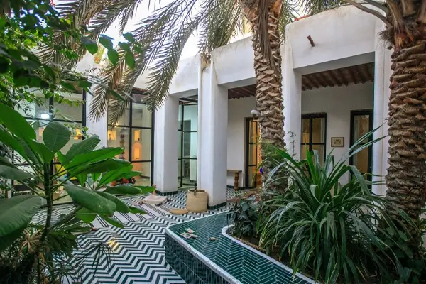 اقامتگاه بومگردی لافت 17